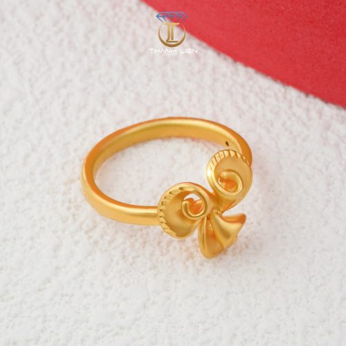 Nhẫn Cưới