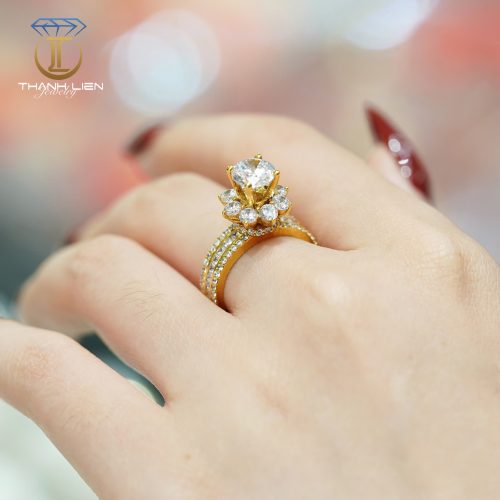Nhẫn Cầu Hôn Vàng 18k Đài Hoa 4