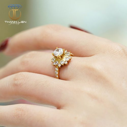 Nhẫn Cầu Hôn Vàng 18k Đài Hoa 5